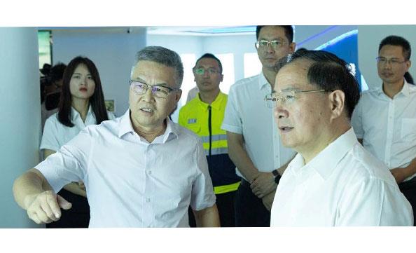 工业和信息化部党组书记、部长金壮龙一行莅临008PG国际锂业射洪基地调研调查