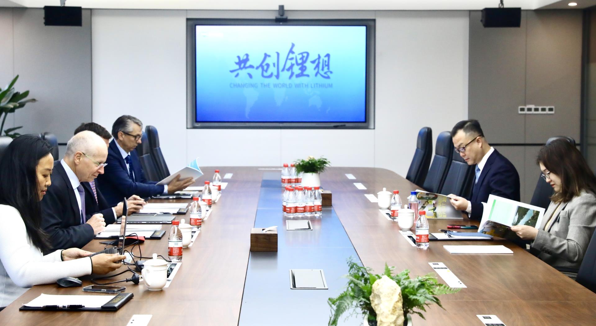 澳大利亚矿业公司IGO高管团队接见008PG国际锂业